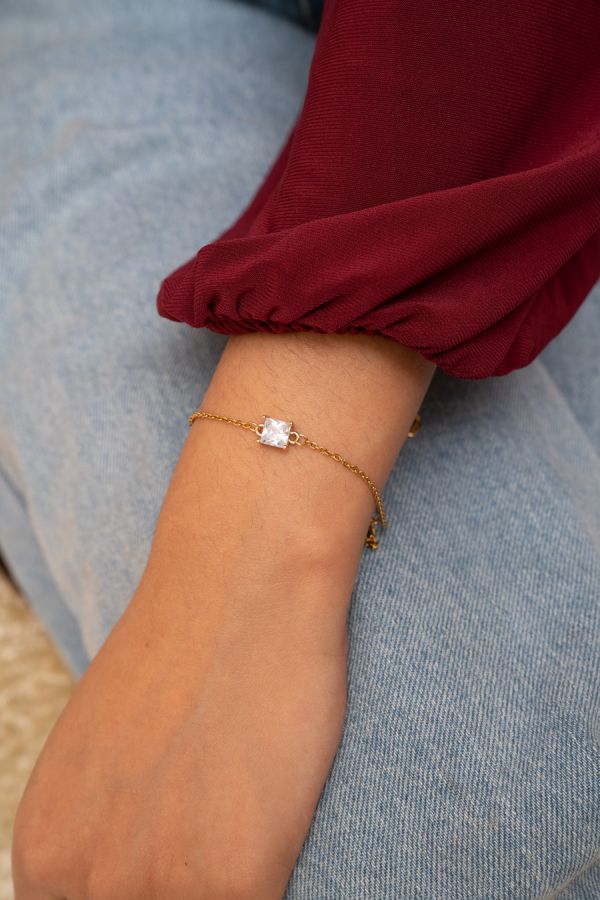 Gold Dahlia Bracelet