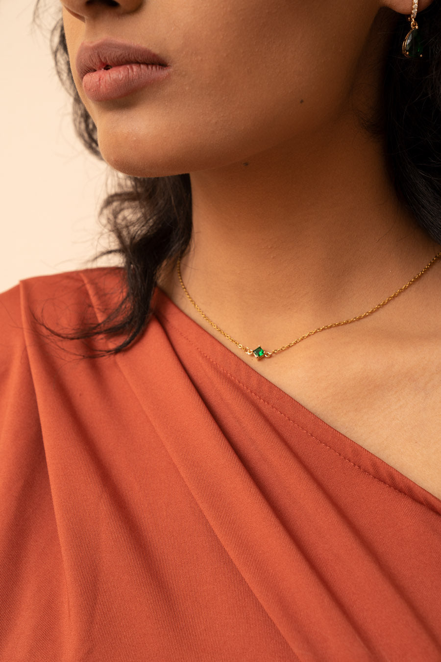 Green Smarágdi Dainty Neckpiece